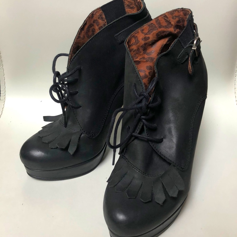 Sixyseven platform lace up leather bootie